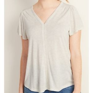 Vneck tshirt with shirred shoulder detail, XXL